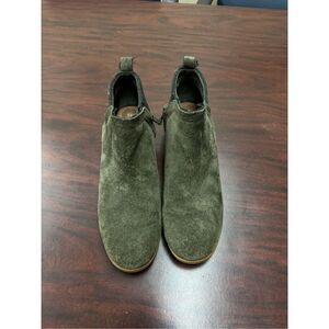 Toms Deia Forest Green Suede Ankle Bootie Size 8.5